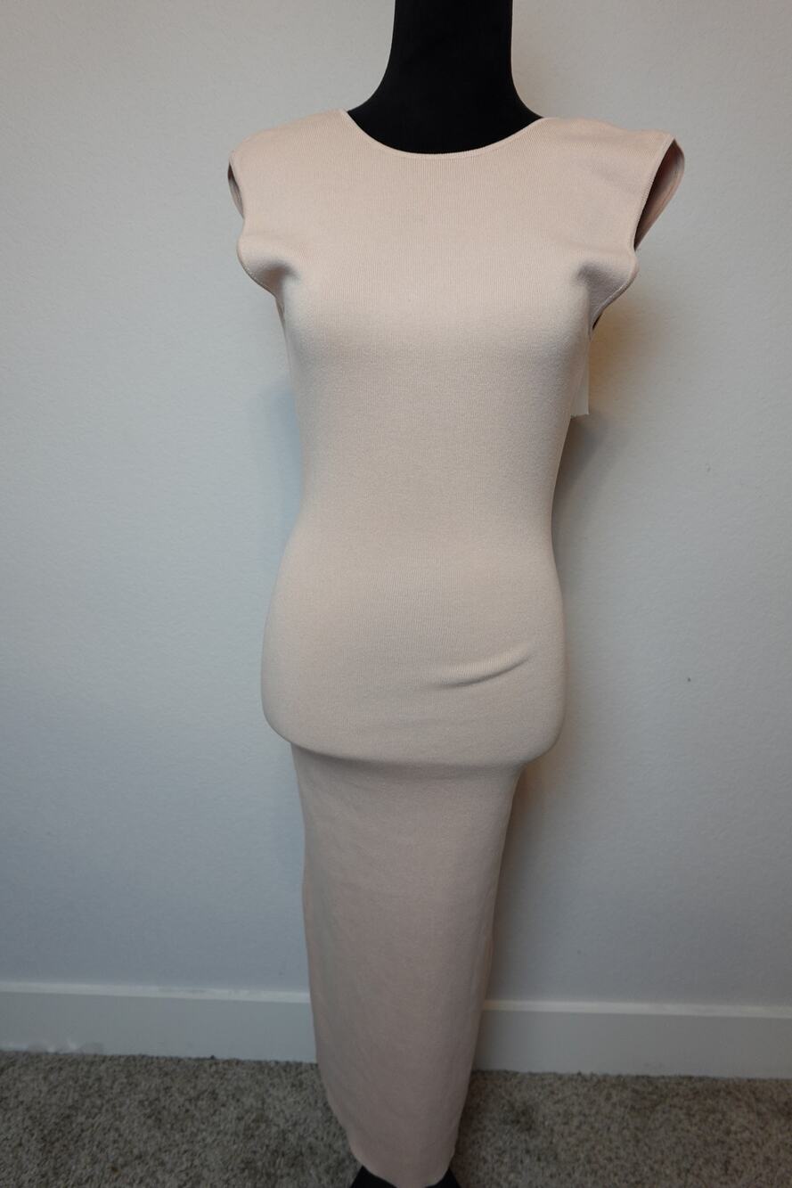 Chic Zara Knit Maxi Strappy Open Back Dress size Medium